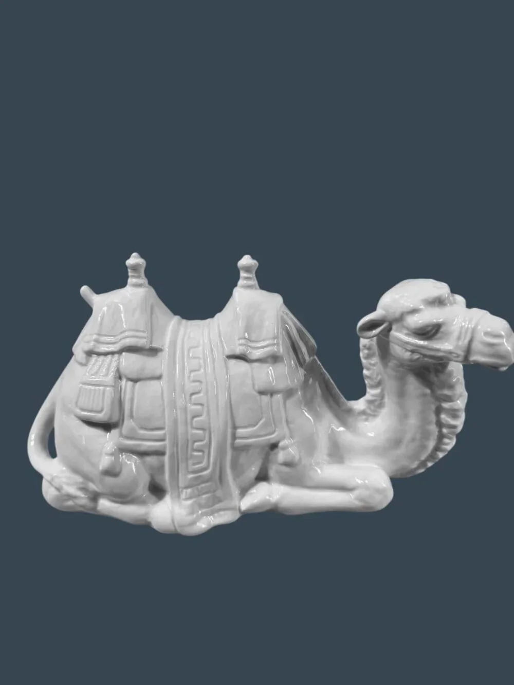 Vintage White Goebel Hummel Sitting Nativity Camel 9